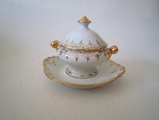 SOUPIERE EN PORCELAINE DE