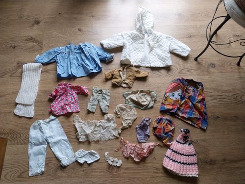 Vêtements divers pour poupée