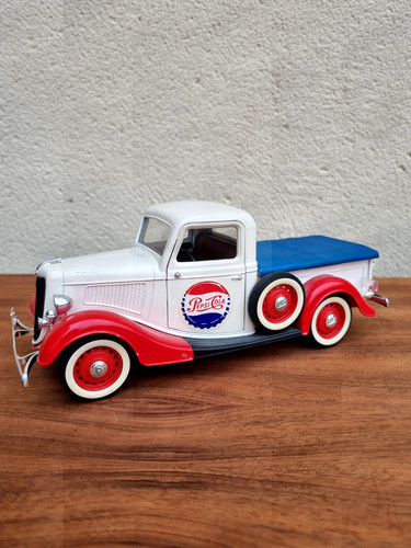 Voiture miniature ford pick - pick, up