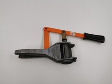 ANCIENNE BOUCHONNEUSE SANBRI