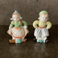 Figurines en porcelaine de Wagner & Apel, couple d'enfant.