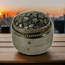 Boite Orientale ronde. Nacre