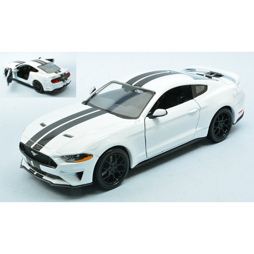 Ford mustang 2018 - gt, white