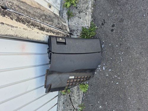 Boite gant audi 8d1 - a4, 857