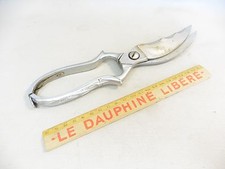 ANCIENNE CISAILLE A VOLAILLE A SERVI vendu en l'état