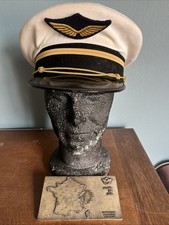 Ancienne casquette armée De L’air + Plaque Métallique Aviateur, Presse Papiers