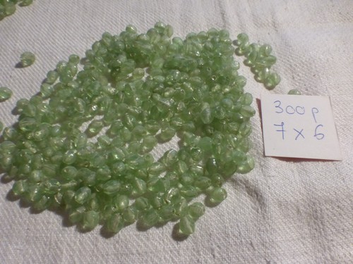 Lot 300 perles en verre - lot,