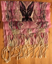 Élégant Claire Foulard