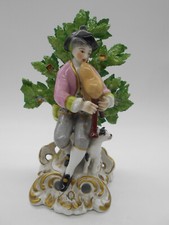 FIGURINE JOUEUR DE CORNEMUSE EN PORCELAINE ANGLAISE DERBY / BOW  A IDENTIFIER