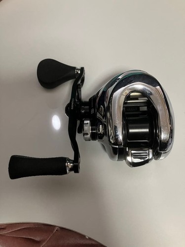 Moulinet pêche gauche - pêche,