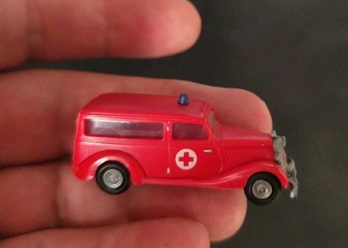 Praline mercedes 170 v - mercedes,