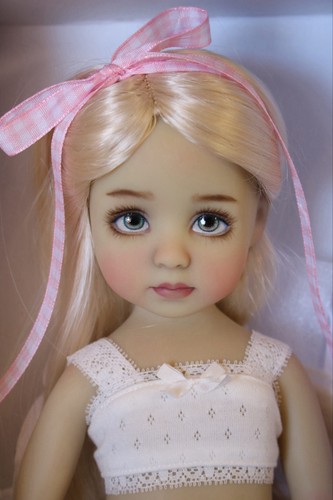 Little darling doll dianna - little,