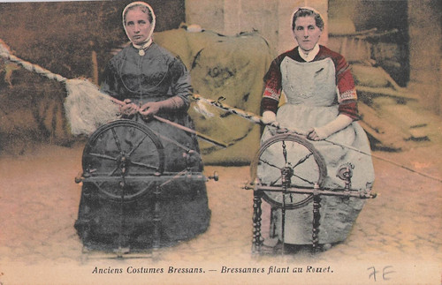 Bressannes filant rouet - cp, au