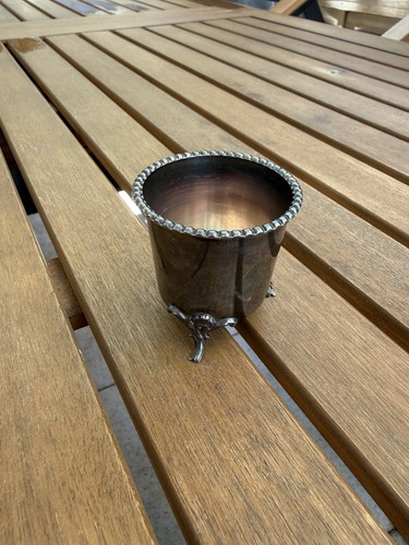 Magnifique timbale argent - magnifique,