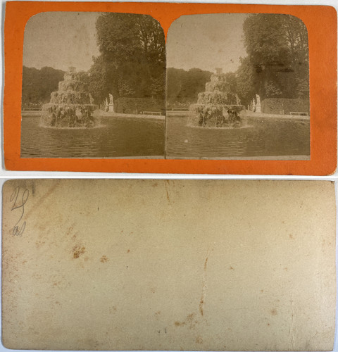 France fontaine dans parc - un,