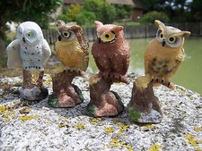 MO0263   FAMILLE  FIGURINE