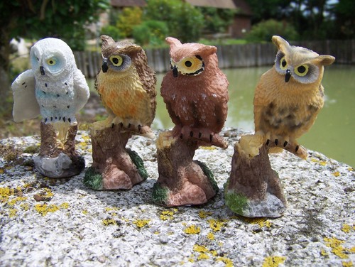Mo0263 famille figurine - ,
