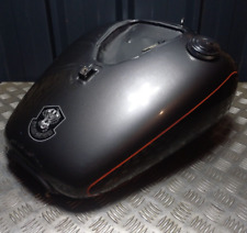 Réservoir essence carburant