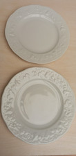 Lot de 2 assiettes à dessert en porcelaine de Limoges Deshoulières décor fruits