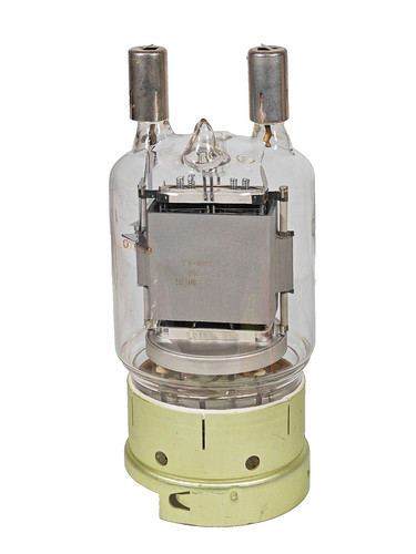 Tube pentode transmission - tube, de