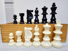 Ancien jeu d'échecs européen