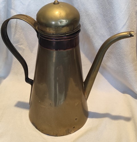 Cafetière ancienne laiton - en,
