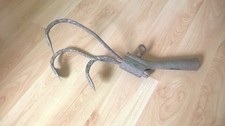 Ancien outil cultivateur à 3 dents jardinage