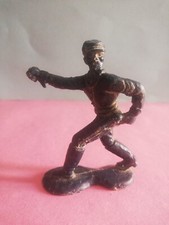 Soldat tunique bleue avec la