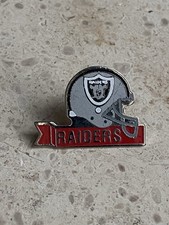 Pin’s Raiders Oakland Football Américain ••