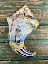 Ancien cornet mural Henriot