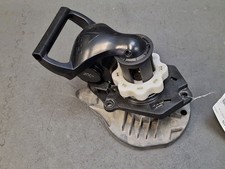 Mecanisme / fixation support roue de secours - Renault Clio IV