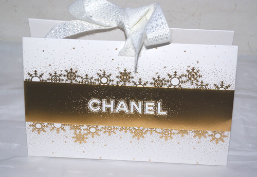 Chanel boite triangulaire - boite,