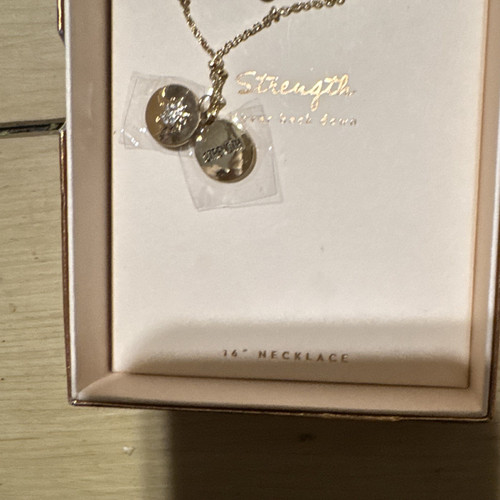 Stella dot gold tone metal - stella,