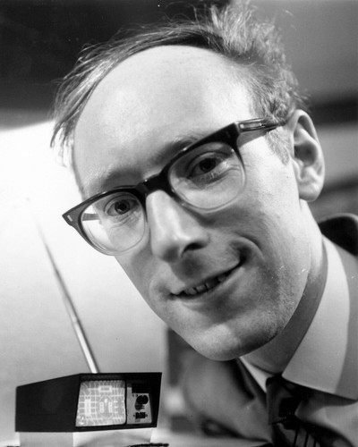 Sir clive sinclair 8x10 - sinclair, photo