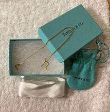 TIFFANY & Co. Collier lettre N