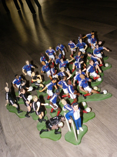 Lot figurines football - 35,