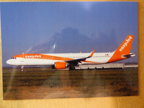Easyjet airbus a 321 - ,