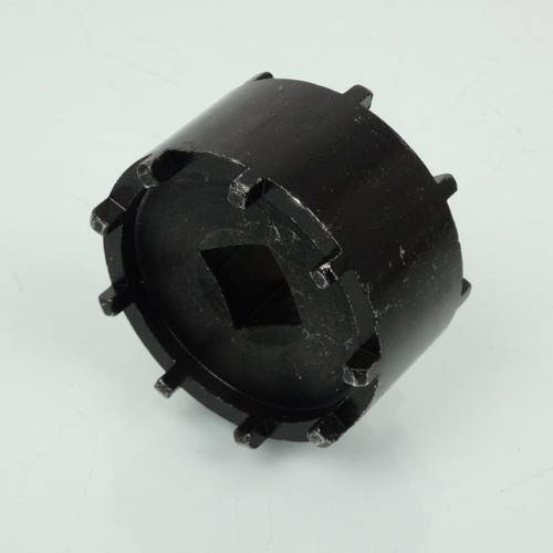 Extracteur écrou transmission