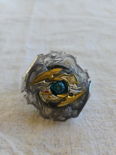 Takara tomy beyblade - takara,