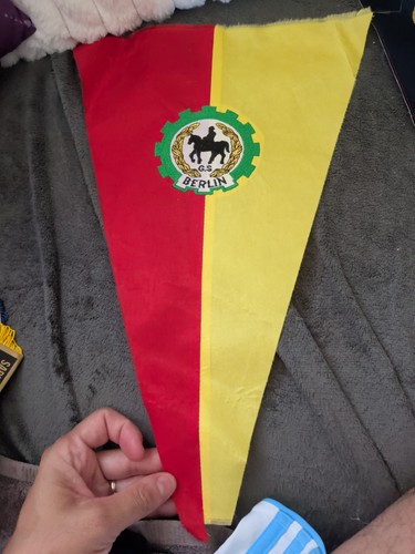 Ecusson fanion drapeau brodé - ecusson,