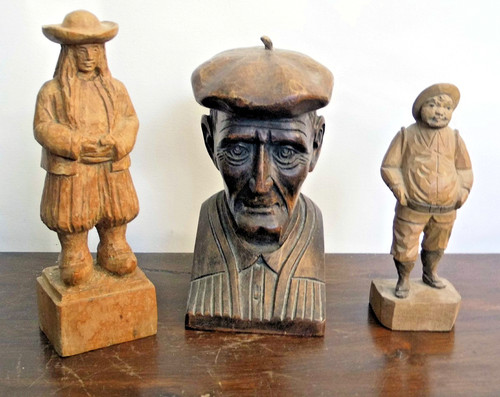 Lot statuettes en - de, bois