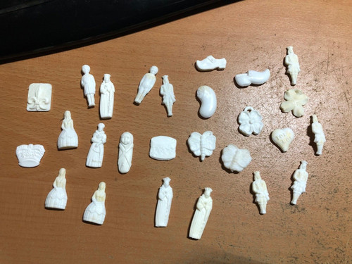 Lot feves en - 26, plastique