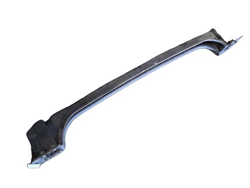 Traverse absorbeur bouclier