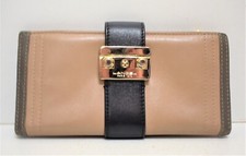 Lancel, Portefeuille compagnon " JOSEPHINE " en cuir beige à boucle