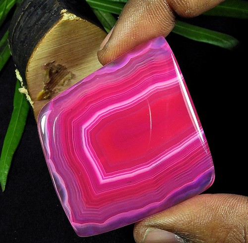 61cts agate onyx teintée - agate, d'onyx