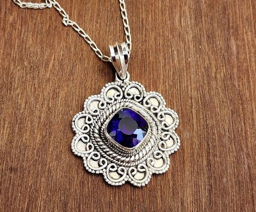 Pendentif saphir bleu fait - bleu,