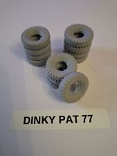 DINKY TOYS LOT DE 12 PNEUS
