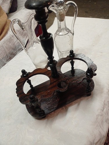 Ancien huilier vinaigrier bois
