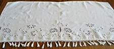 BRODERIE - Dessus de Meubles - début XXe en lin brodé - 139 cm x 50 cm