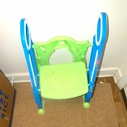 Toddler folding step - step, and